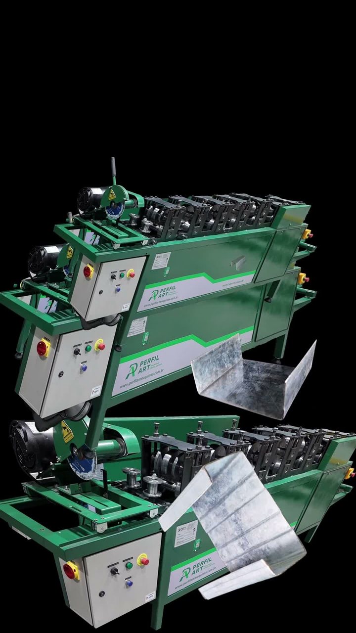 Perfiladeira PerfilArt produzindo perfis de Steel Frame